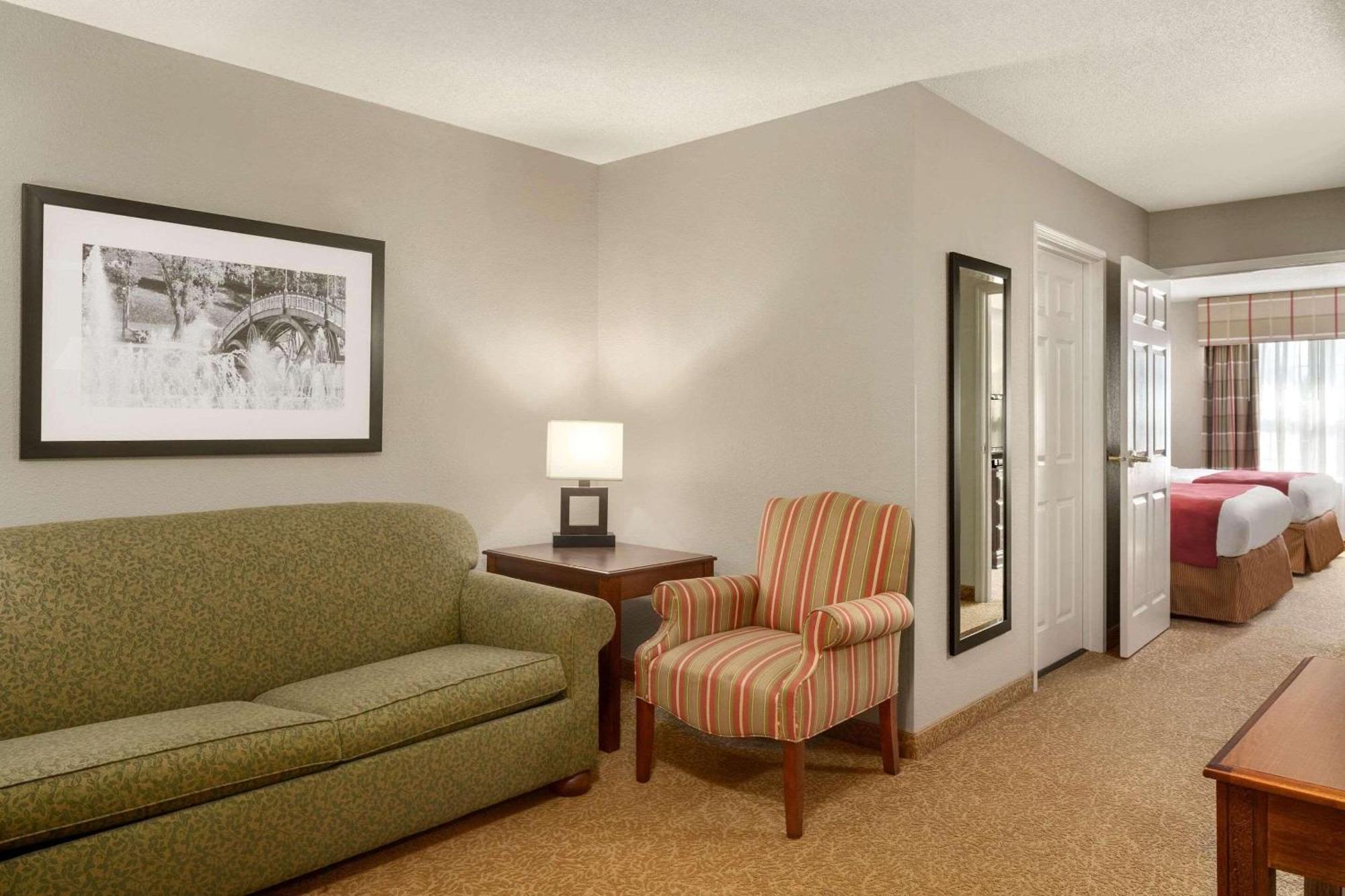 Country & By Radisson, Louisville South, Ky Hotel Shepherdsville