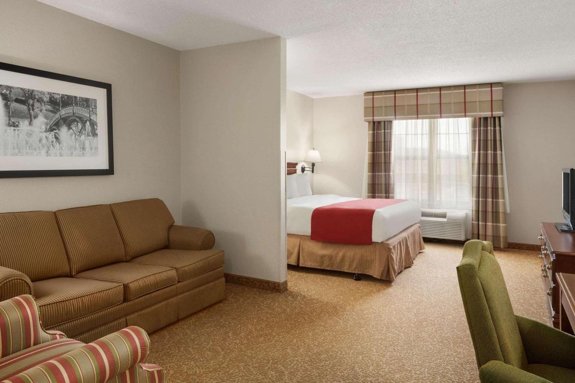 Country & By Radisson, Louisville South, Ky 3* Shepherdsville
